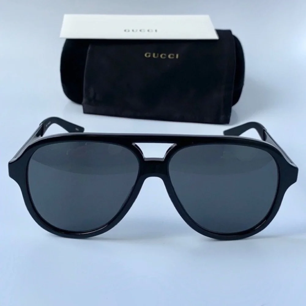 Authentic- New - Gucci Men’s Sunglasses GG0688S 001 Black/ Gray
